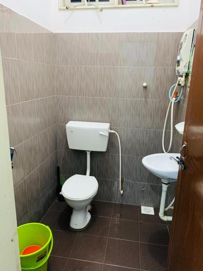 Nurul Amin Guest House Pantai Cahaya Bulan Kota Bharu Kültér fotó