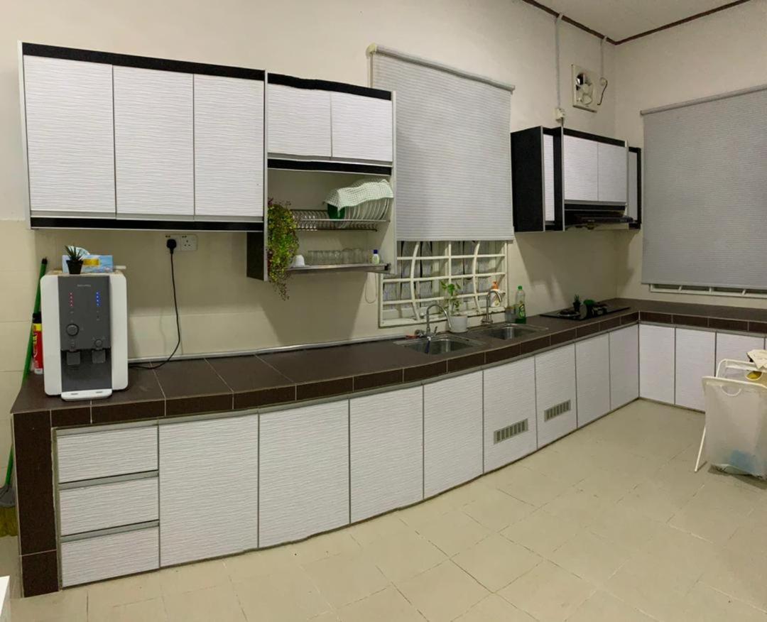 Nurul Amin Guest House Pantai Cahaya Bulan Kota Bharu Kültér fotó