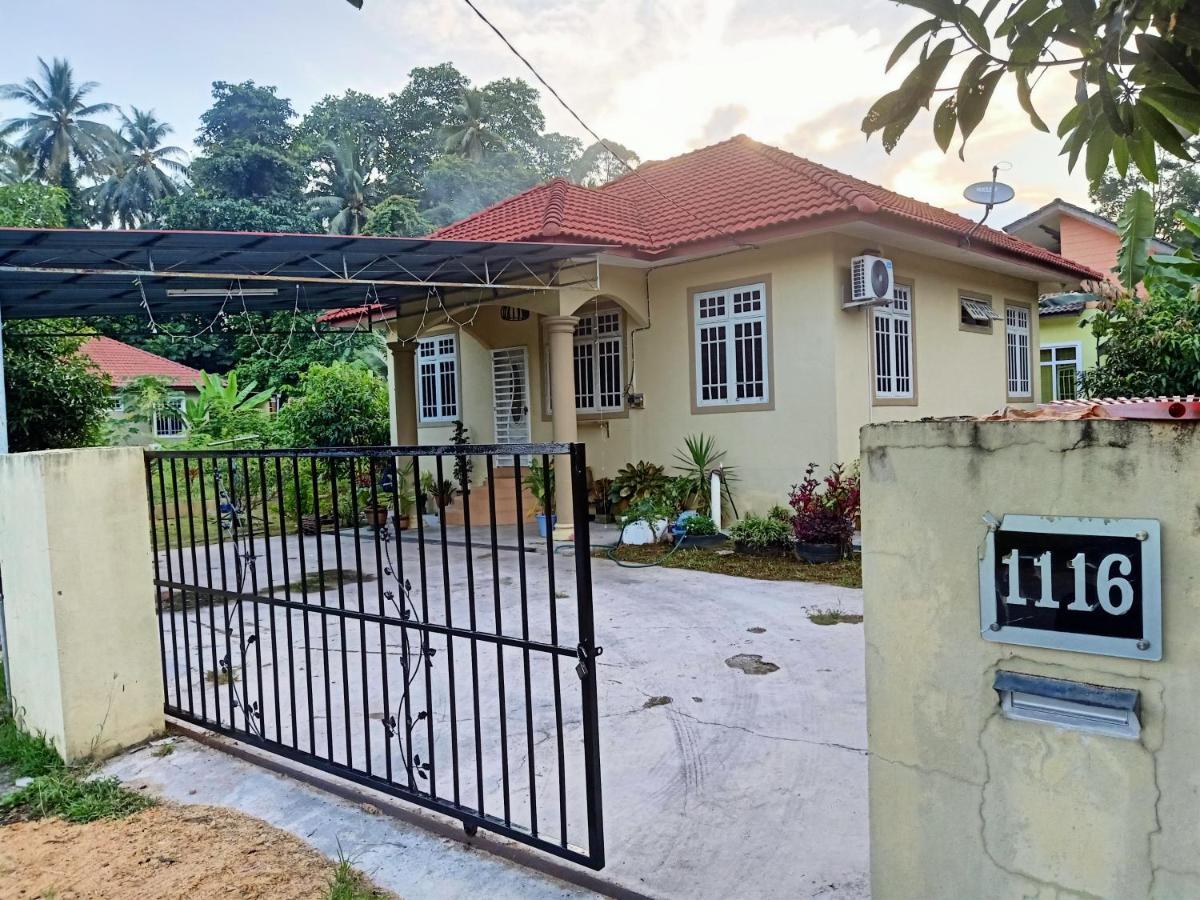 Nurul Amin Guest House Pantai Cahaya Bulan Kota Bharu Kültér fotó